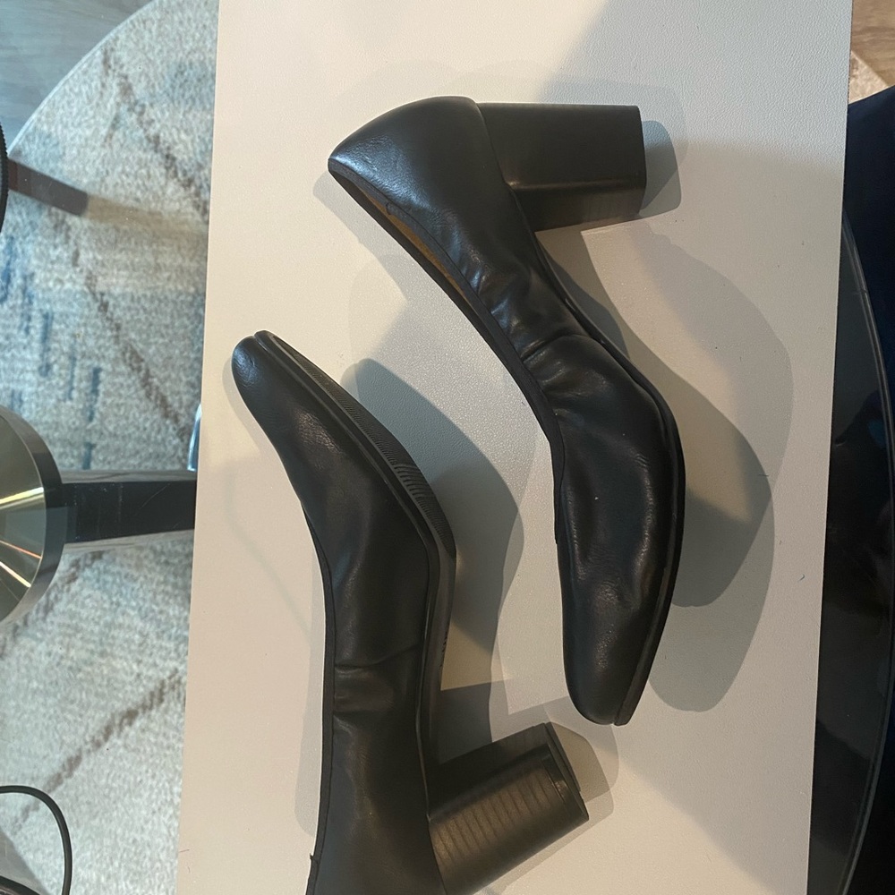 Naturalizer comfort heels